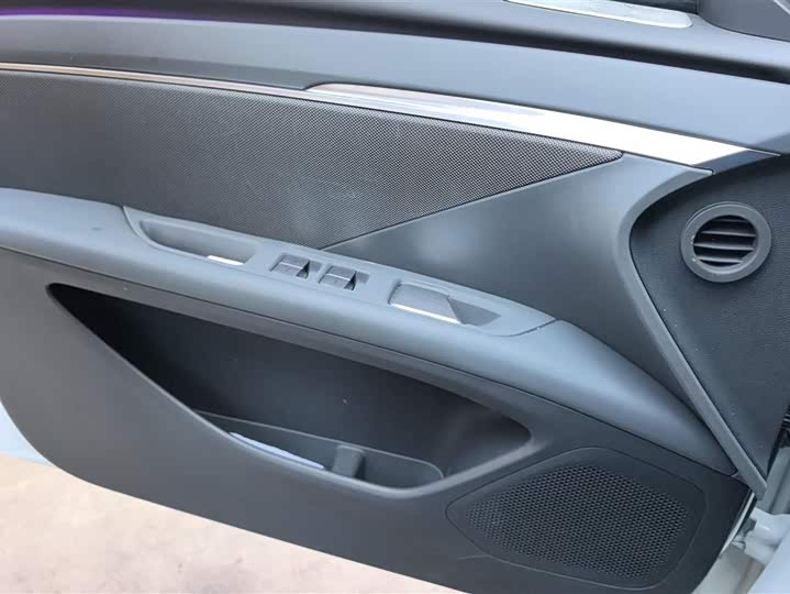 Фото 7 - XPeng Mona M03