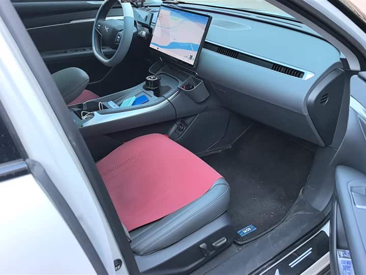 Фото 8 - XPeng Mona M03