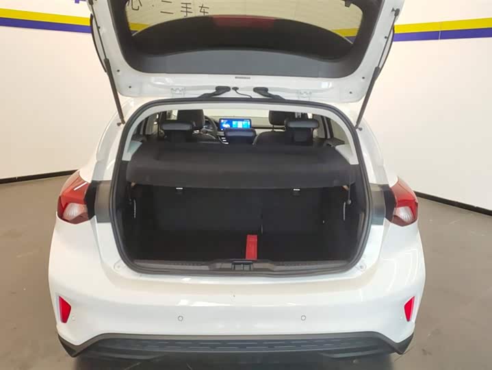 Фото 4 - Ford Focus