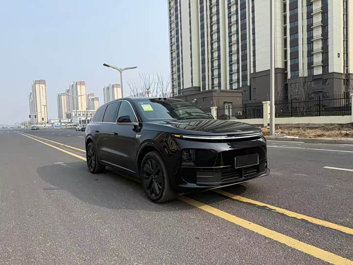 Фото 1 - LiXiang L6