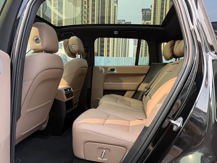 Фото 7 - LiXiang L6