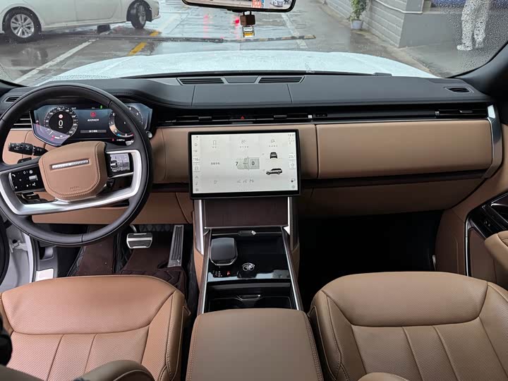 Photo 4 - Land Rover Range Rover
