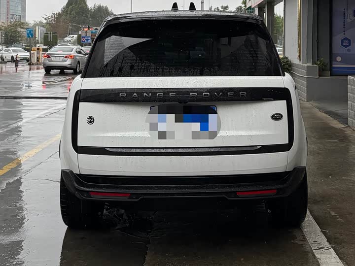 Photo 7 - Land Rover Range Rover