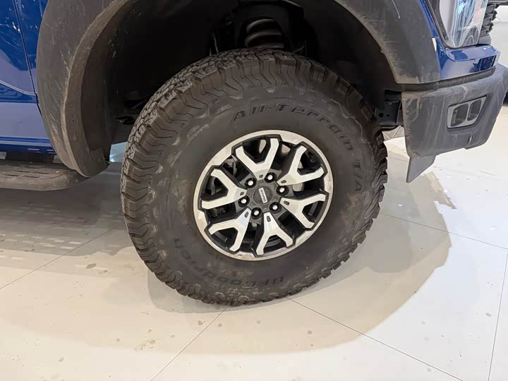 Фото 6 - Ford F-150 Raptor