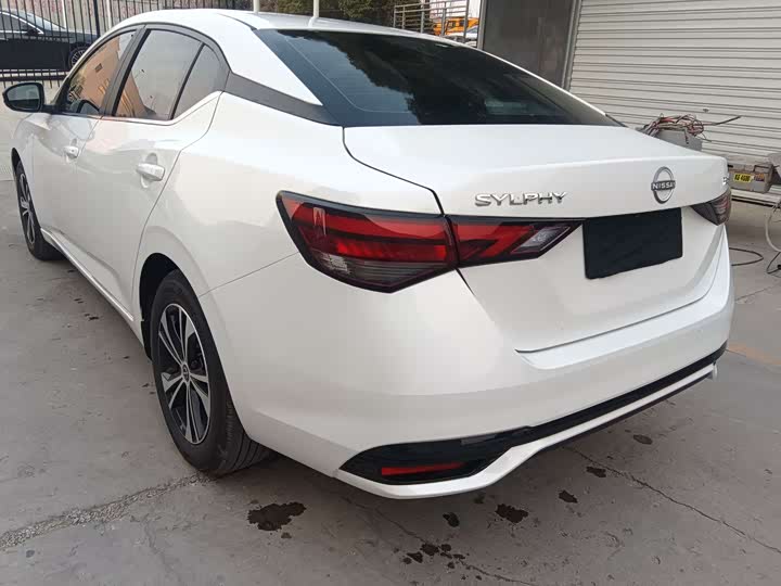 Фото 6 - Nissan Sylphy