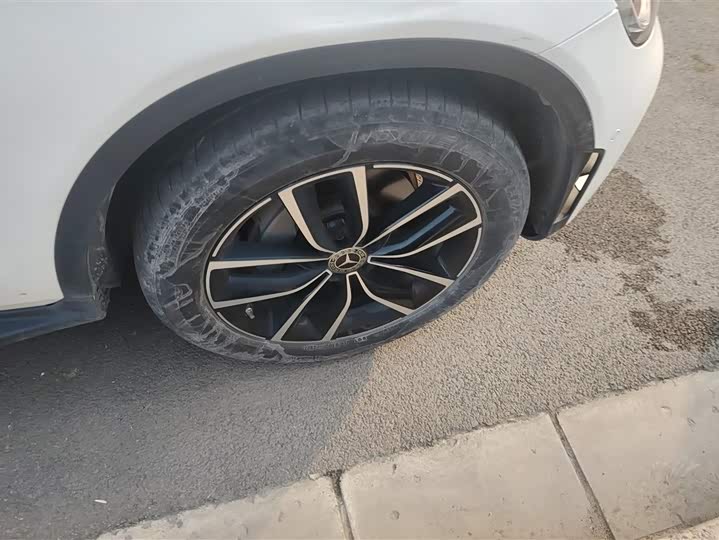 Фото 6 - Mercedes-Benz GLC-Class