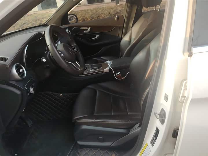 Фото 9 - Mercedes-Benz GLC-Class