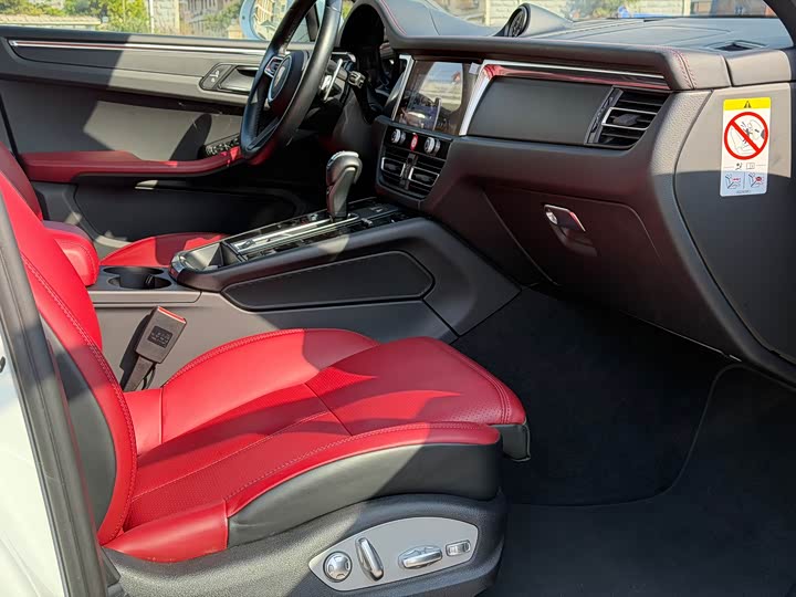 Фото 8 - Porsche Macan