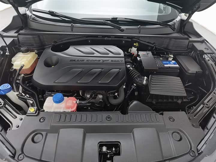 Фото 6 - Changan UNI-T