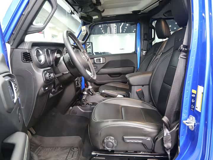 Фото 6 - Jeep Gladiator