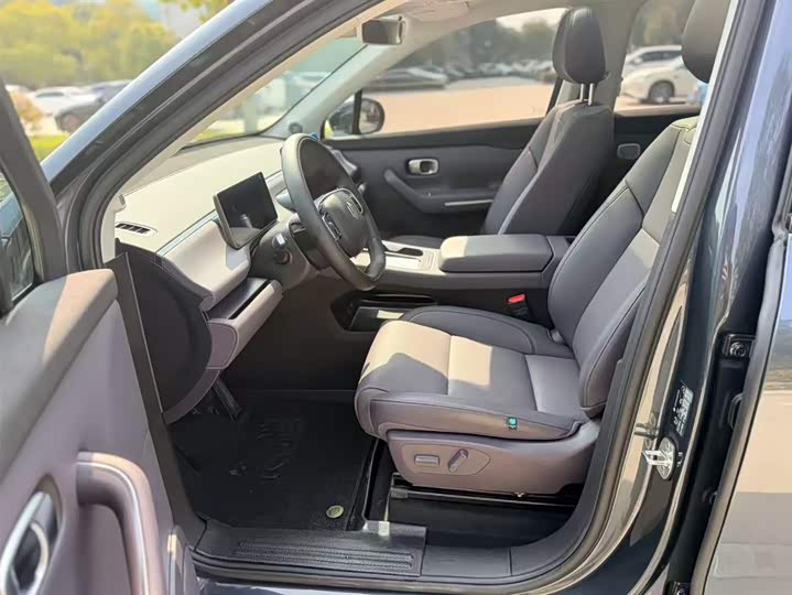 Фото 5 - Leapmotor C10