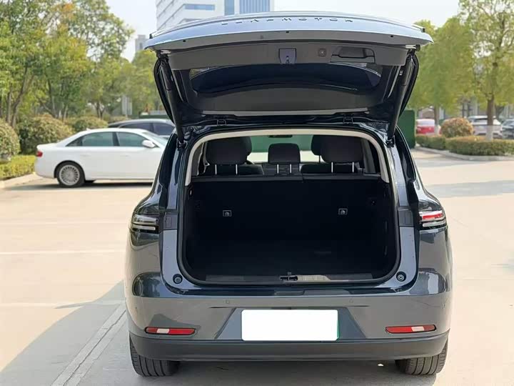 Фото 7 - Leapmotor C10