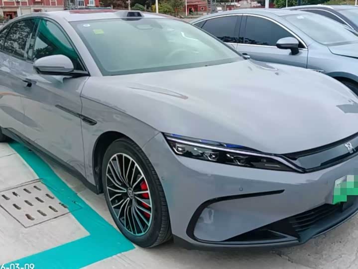 Фото 3 - BYD Han