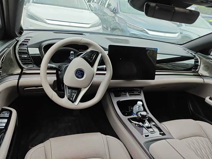 Фото 9 - BYD Han