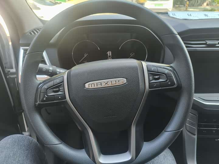 Фото 8 - Maxus T70