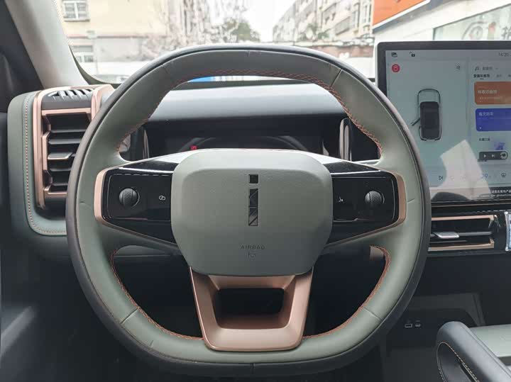 Фото 9 - Chery iCar 03