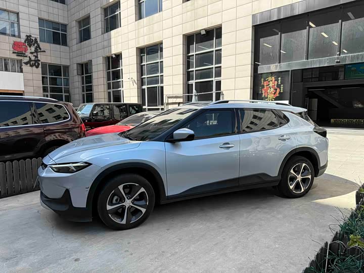 Фото 3 - Chevrolet Menlo