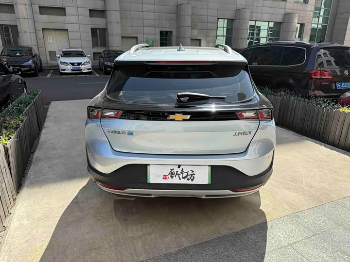 Фото 4 - Chevrolet Menlo