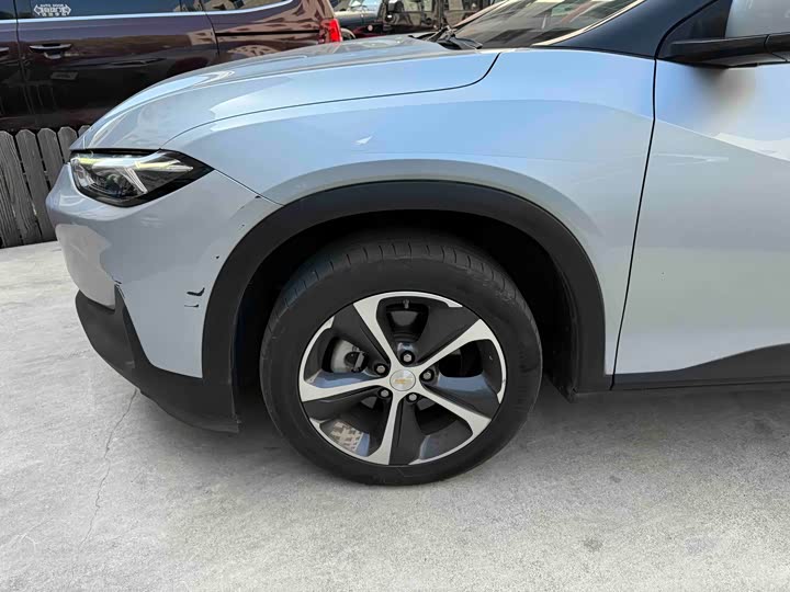 Фото 8 - Chevrolet Menlo