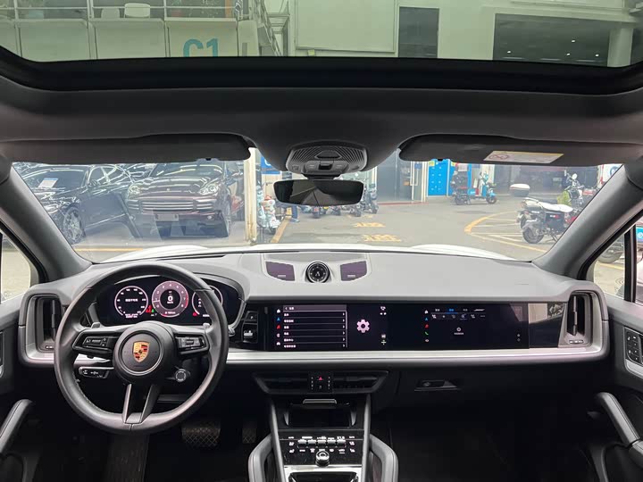 Фото 5 - Porsche Cayenne