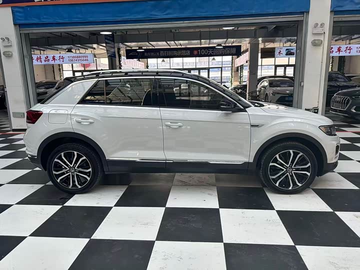 Фото 6 - Volkswagen T-Roc