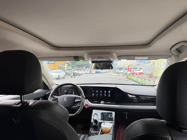 Фото 8 - Bestune B70