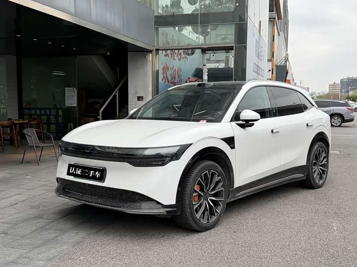 Фото 1 - Zeekr 7X