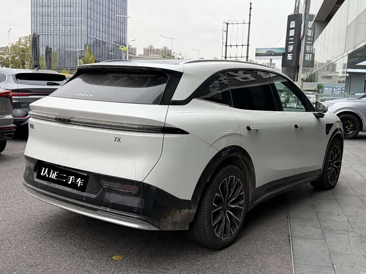 Фото 5 - Zeekr 7X