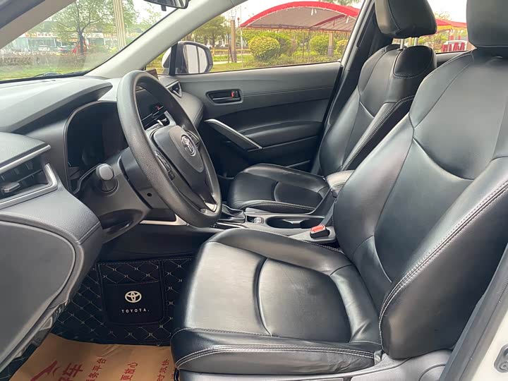 Фото 4 - Toyota Corolla Cross