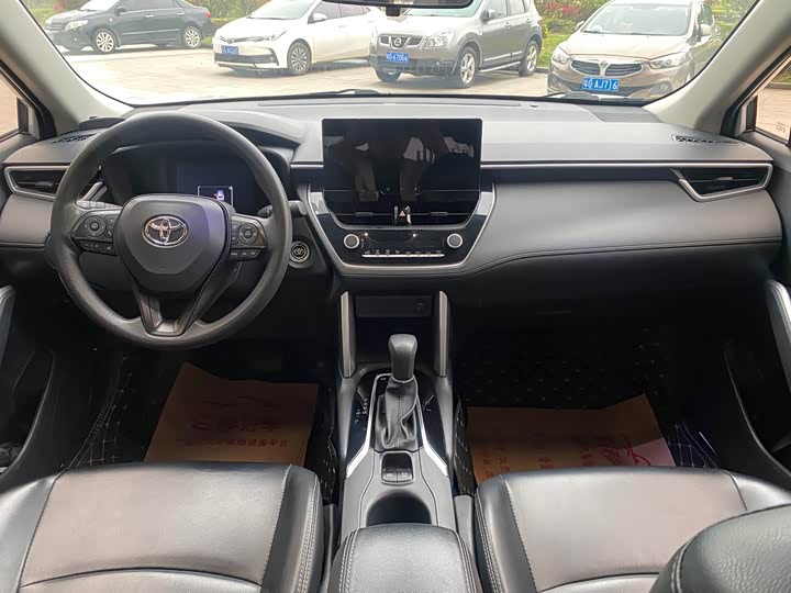 Фото 8 - Toyota Corolla Cross