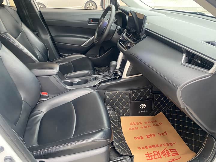 Фото 9 - Toyota Corolla Cross