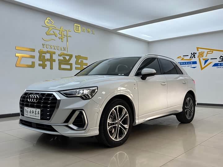 Фото 1 - Audi Q3