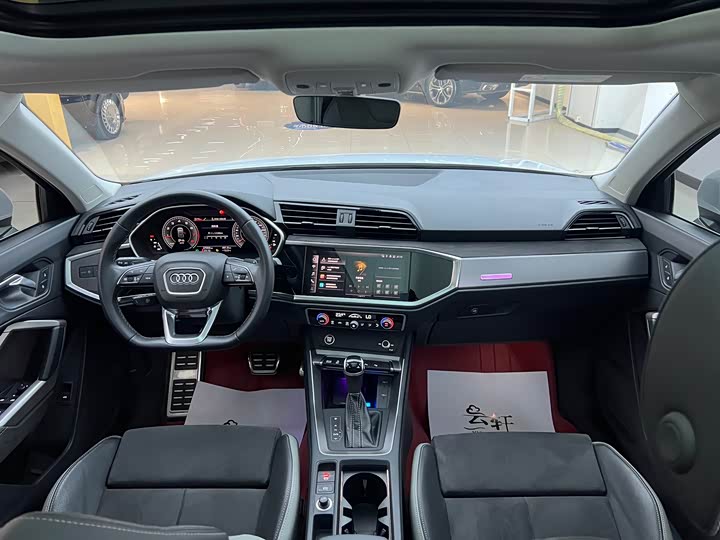 Фото 4 - Audi Q3
