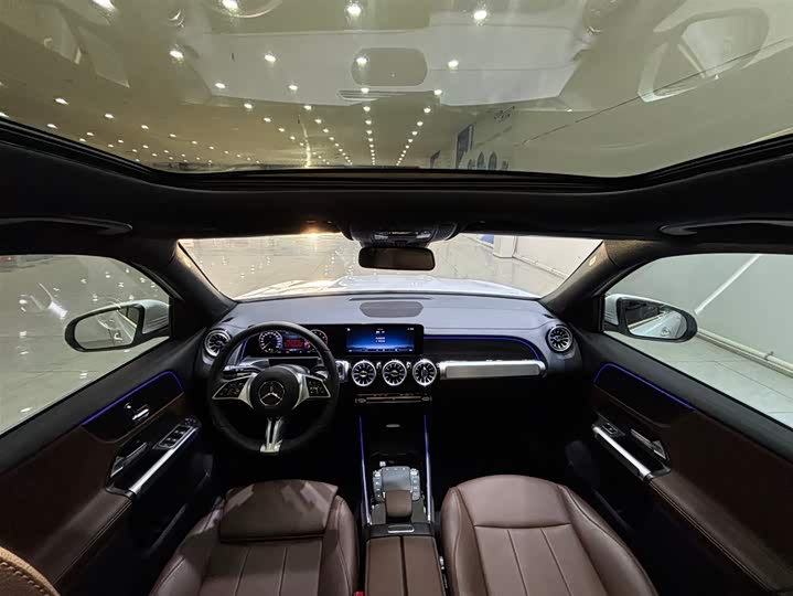 صورة 7 - Mercedes-Benz GLB-Class