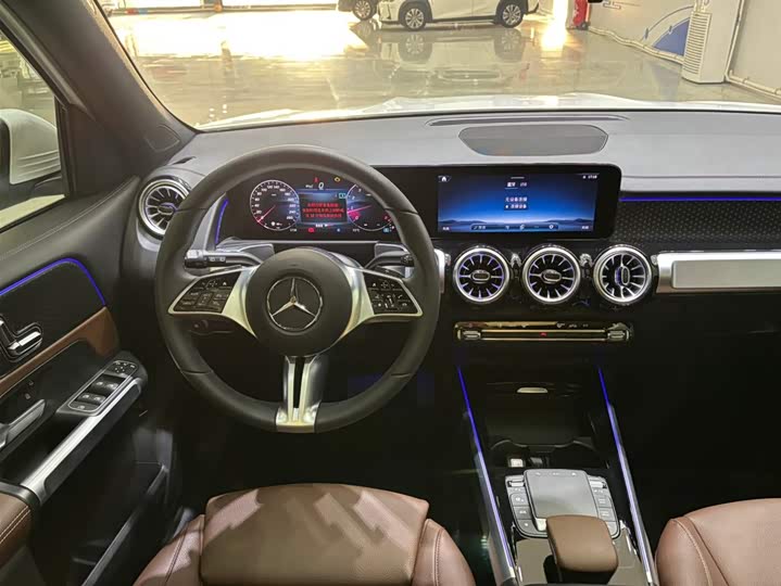 صورة 8 - Mercedes-Benz GLB-Class