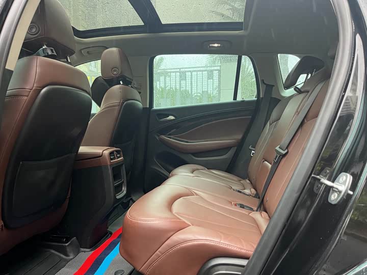 Фото 6 - Buick Envision Plus