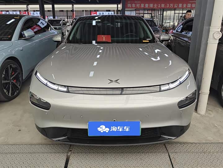 Фото 2 - XPeng P7