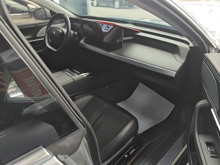 Фото 8 - XPeng P7