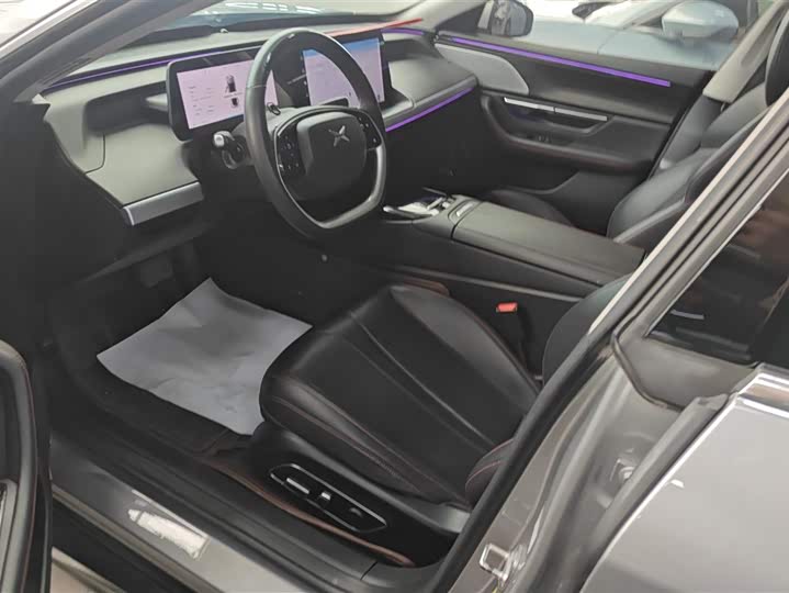 Фото 9 - XPeng P7