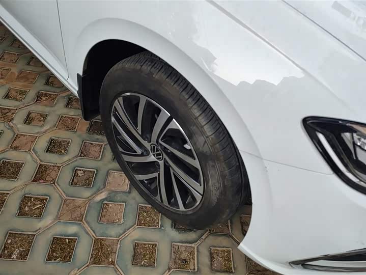 Фото 6 - Volkswagen Lavida