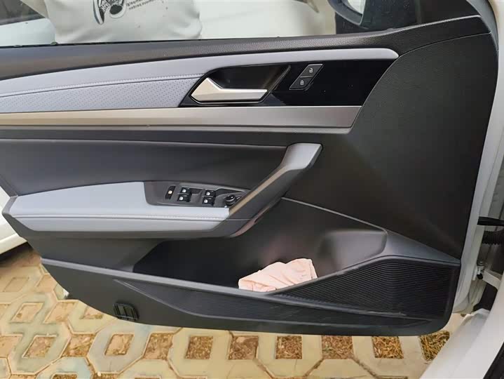 Фото 7 - Volkswagen Lavida