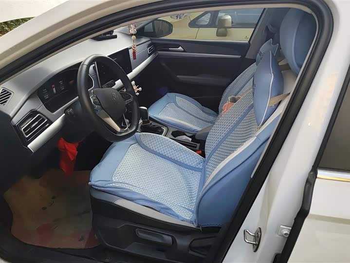 Фото 9 - Volkswagen Lavida