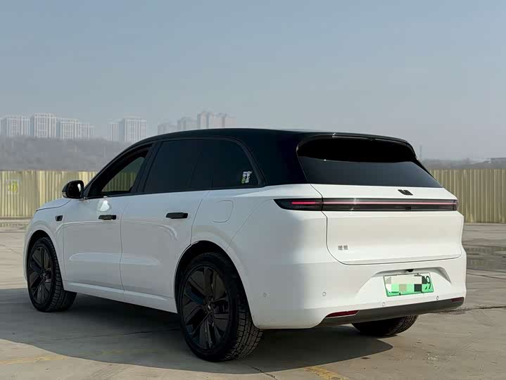 Фото 7 - LiXiang L6