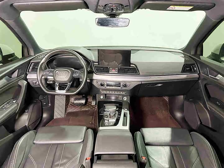 Фото 9 - Audi Q5L Sportback