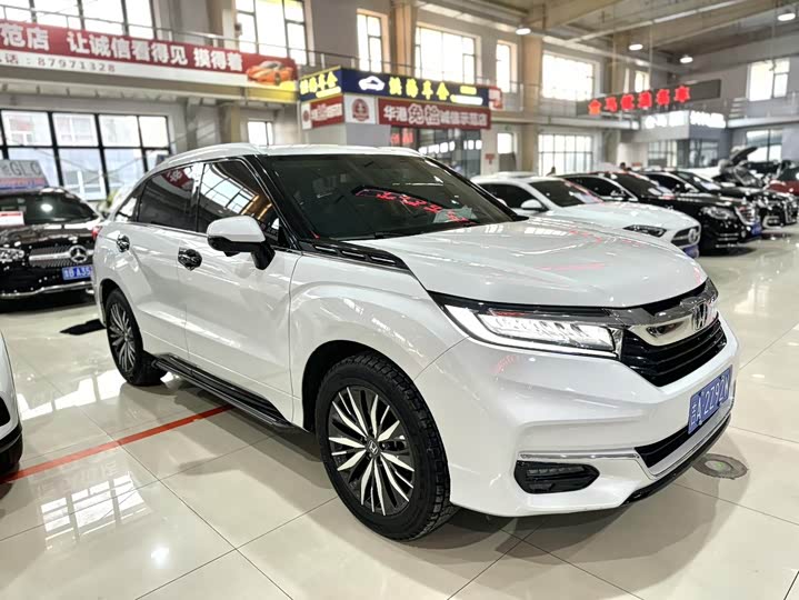 Фото 4 - Honda Avancier