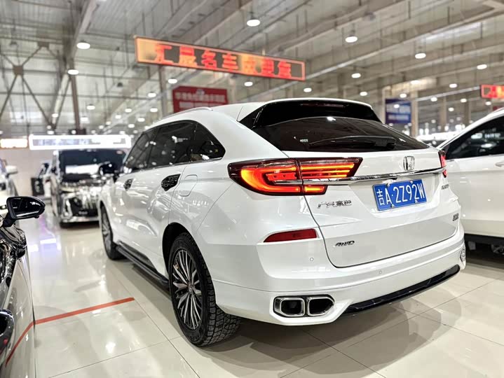 Фото 6 - Honda Avancier