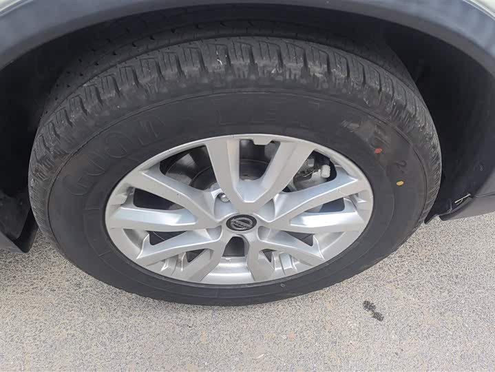 Фото 6 - Nissan X-Trail