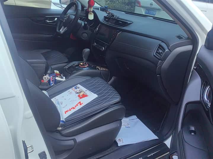 Фото 8 - Nissan X-Trail