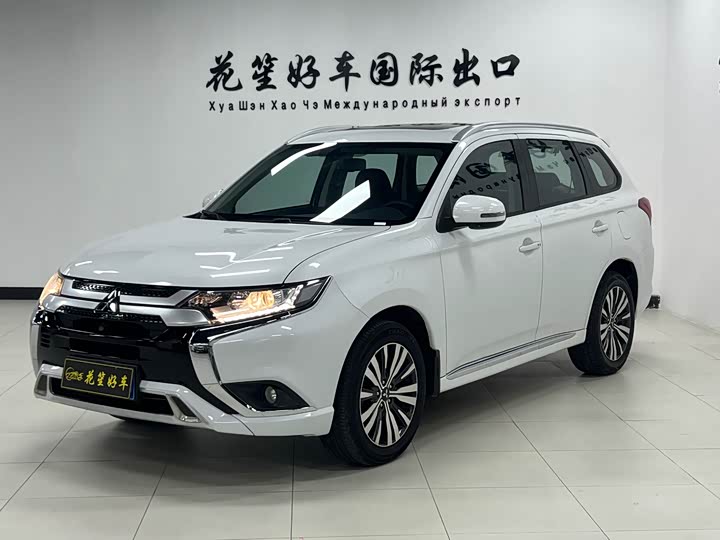 Фото 1 - Mitsubishi Outlander