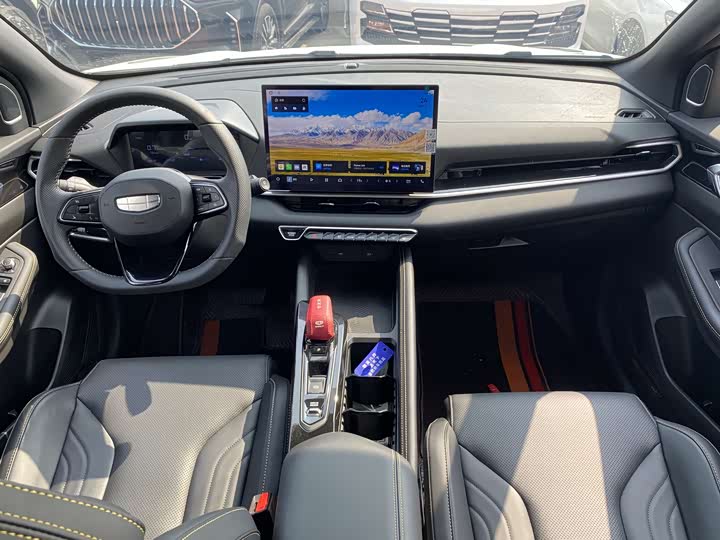 Фото 6 - Geely Coolray